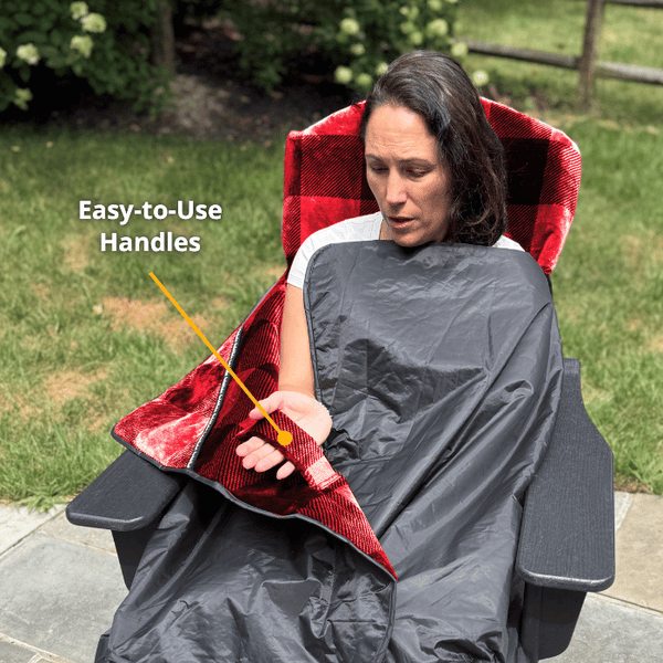 Built-in carry handle
